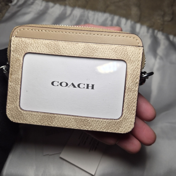 NWT Coach Zip Card Case In Sand Color - Picture 8 of 8